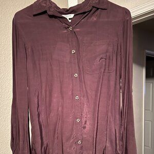 NWT Women's Collared Long Sleeve Button-Down Top
